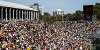 Zuschauer auf den Tribünen in Melbourne beim Formel-1-Rennen 2024
