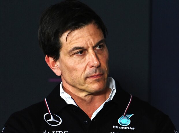 Titel-Bild zur News: Mercedes-Teamchef Toto Wolff in der Formel-1-Pressekonferenz 2024