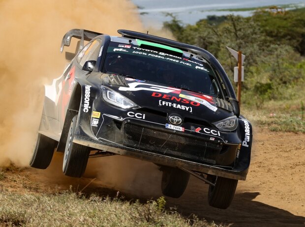 Elfyn Evans mit dem Toyota-Schnorchel Elfyn Evans mit dem Toyota-Schnorchel