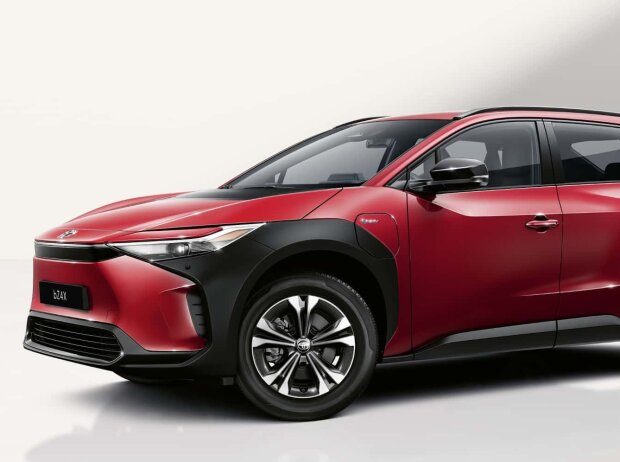 Titel-Bild zur News: Toyota bZ4X Comfort (2024)