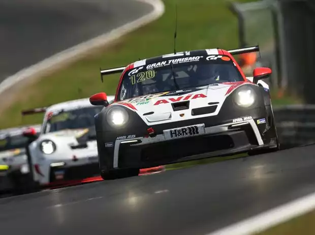 Das Duell zwischen W&S Motorsport und Max Kruse Racing eskalierte in der letzten Kurve Titel-Bild zur News: Das Duell zwischen W&S Motorsport und Max Kruse Racing eskalierte in der letzten Kurve