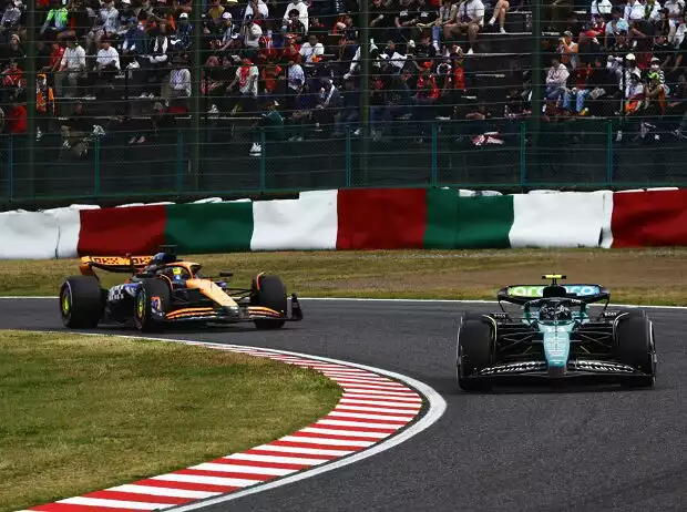 Fernando Alonso (Aston Martin AMR24) vor Oscar Piastri (McLaren MCL38) beim Formel-1-Rennen in Japan 2024 Titel-Bild zur News: Fernando Alonso (Aston Martin AMR24) vor Oscar Piastri (McLaren MCL38) beim Formel-1-Rennen in Japan 2024