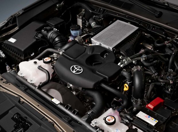 Titel-Bild zur News: Toyota Hilux 2024 Mildhybrid 48 V - Motor