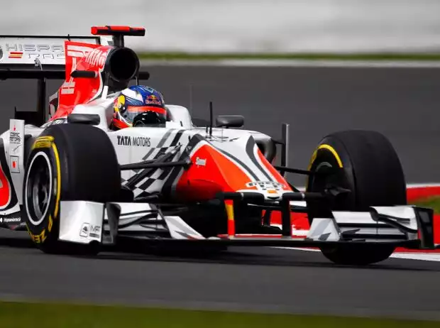 Daniel Ricciardo im HRT F111 bei seinem Formel-1-Debüt 2011 in Silverstone Titel-Bild zur News: Daniel Ricciardo im HRT F111 bei seinem Formel-1-Debüt 2011 in Silverstone