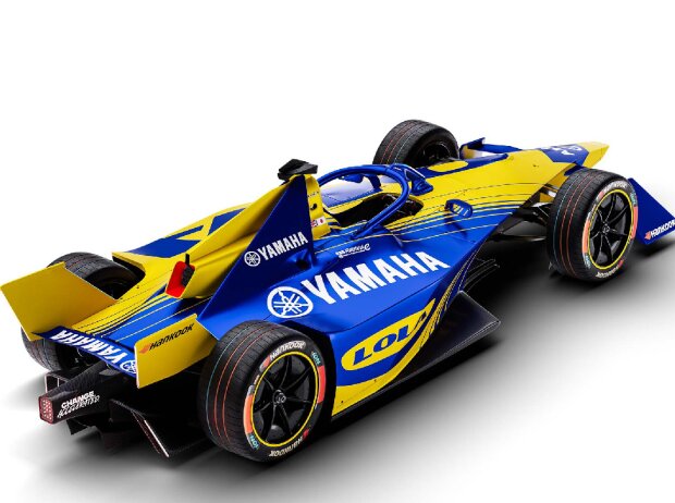 Titel-Bild zur News: Lola und Yamaha hatten Ende März 2024 den gemeinsamen Einstieg in die Formel E bekanntgegeben