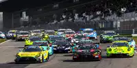 Start zu einem Rennen der Nürburgring-Langstrecken-Serie (NLS)