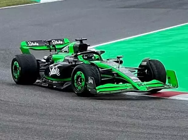 Valtteri Bottas (Sauber) beim Reifentest für Pirelli in Suzuka Titel-Bild zur News: Valtteri Bottas (Sauber) beim Reifentest für Pirelli in Suzuka