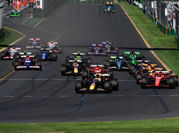 Titel-Bild zur News: Formel-1-Start in Australien 2024 auf dem Albert Park Circuit in Melbourne