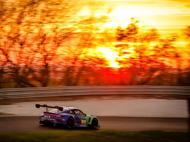 Der Falken-Porsche #33 verlor den zweiten Platz wieder Der Falken-Porsche #33 verlor den zweiten Platz wieder