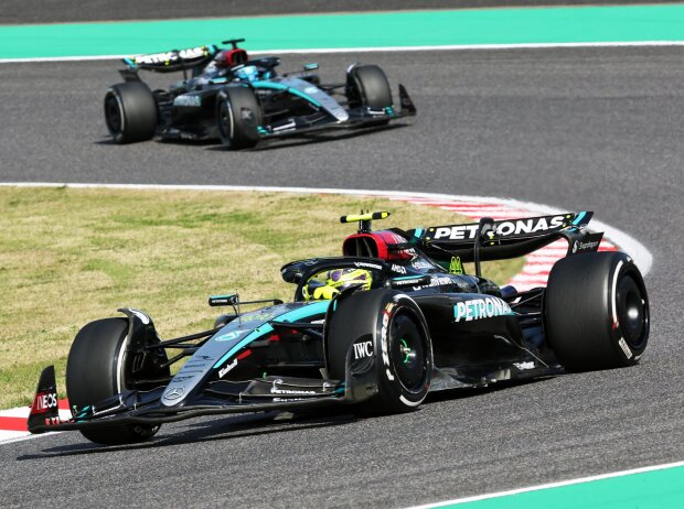 Titel-Bild zur News: Lewis Hamilton und George Russell beim Formel-1-Rennen in Japan 2024