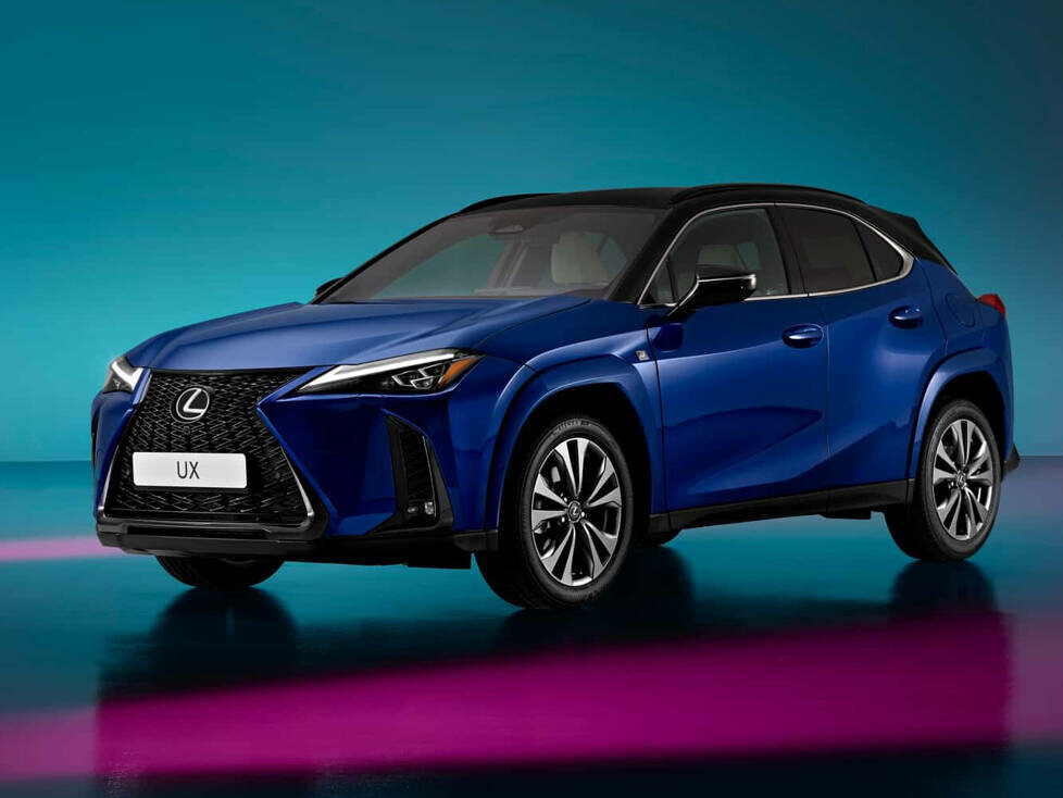 Lexus UX (2024)
