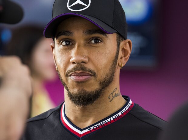 Titel-Bild zur News: Lewis Hamilton (Mercedes) beim Formel-1-Rennen in China 2024