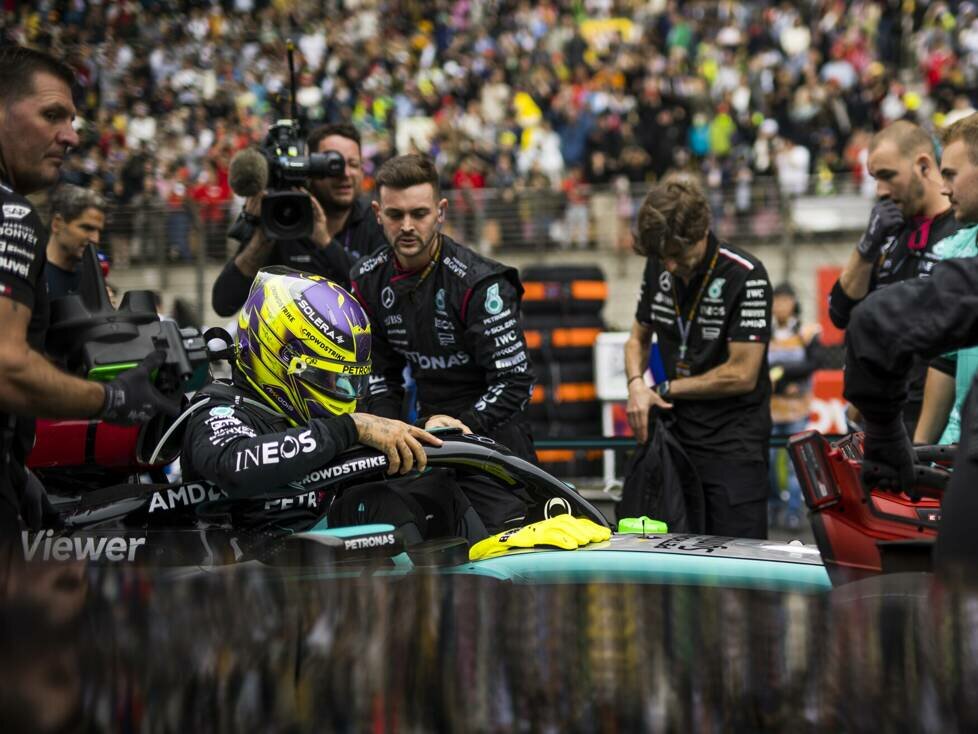 Noch kletterte er für Mercedes ins Cockpit: Lewis Hamilton in China