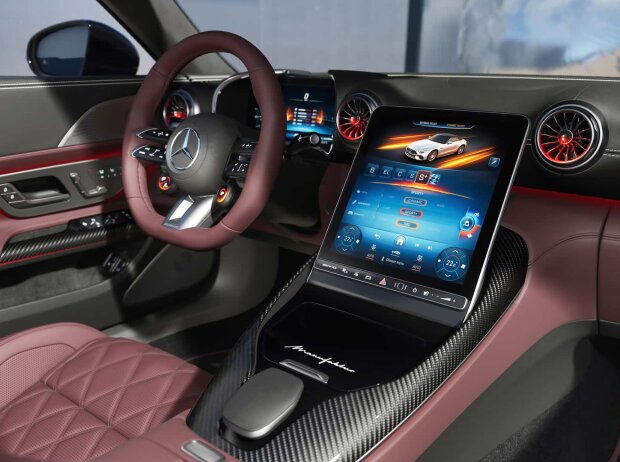 Cockpit des Mercedes-AMG SL Cockpit des Mercedes-AMG SL
