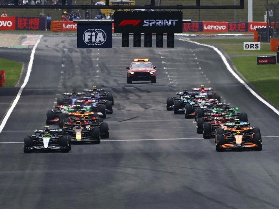 Startszene beim Formel-1-Rennwochenende in China 2024