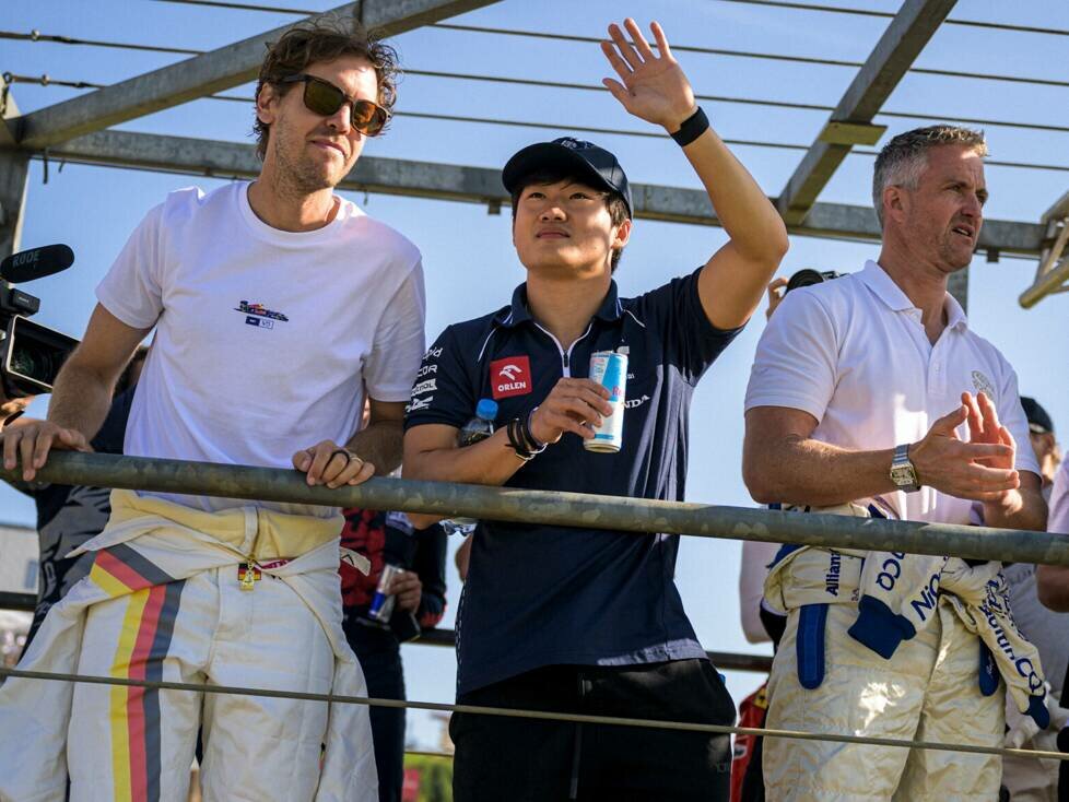 Ralf Schumacher (r.) glaubt nicht an ein Comeback von Sebastian Vettel (l.)