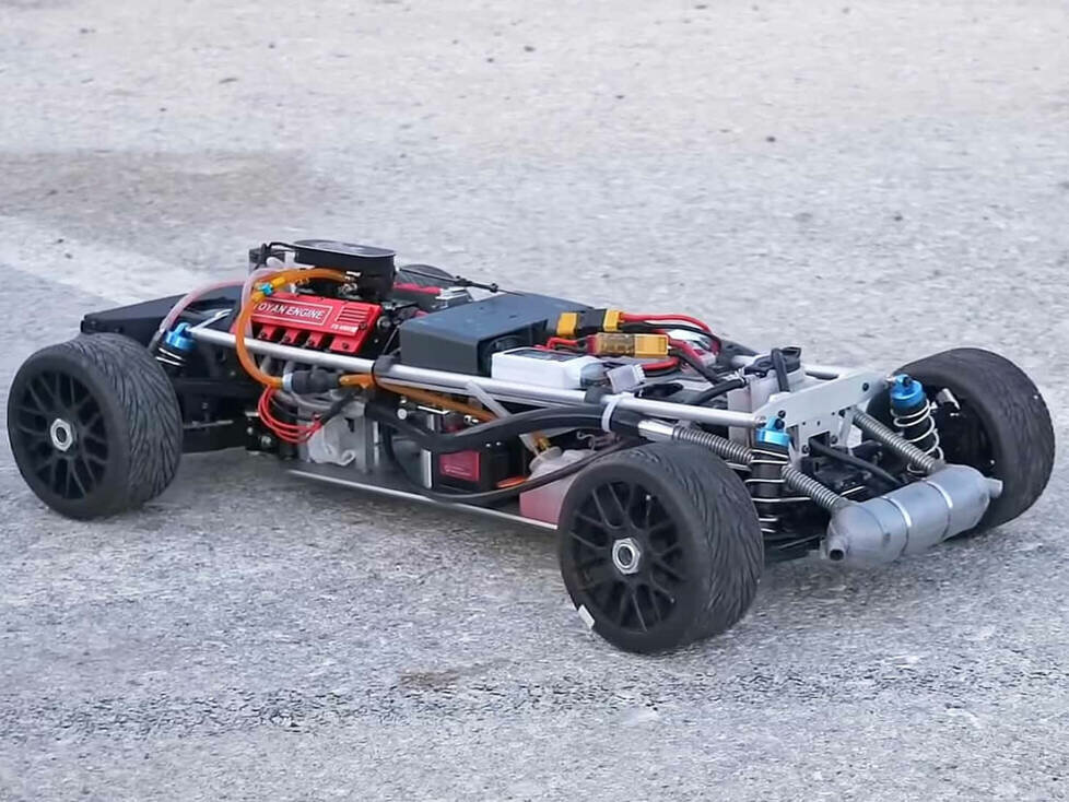 V-8 RC Car