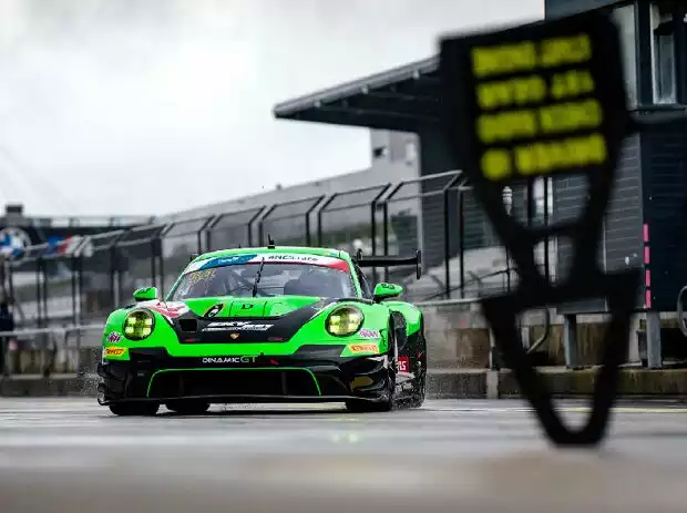 Dinamic-Porsche bei den NES-Testfahrten in der Boxengasse Titel-Bild zur News: Dinamic-Porsche bei den NES-Testfahrten in der Boxengasse