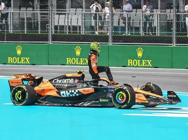 Lando Norris (McLaren MCL38) scheidet am Start zum Formel-1-Sprint in Miami 2024 aus Titel-Bild zur News: Lando Norris (McLaren MCL38) scheidet am Start zum Formel-1-Sprint in Miami 2024 aus