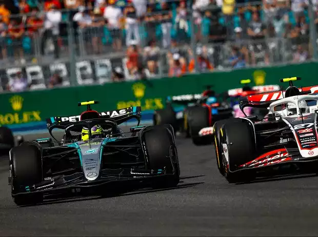 Lewis Hamilton kämpft in Miami mit Nico Hülkenberg Titel-Bild zur News: Lewis Hamilton kämpft in Miami mit Nico Hülkenberg