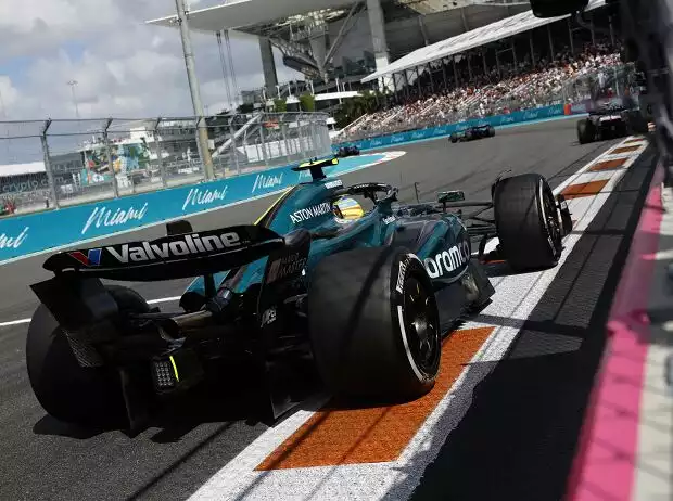 Fernando Alonso im Aston Martin AMR24 beim Formel-1-Rennen in Miami Titel-Bild zur News: Fernando Alonso im Aston Martin AMR24 beim Formel-1-Rennen in Miami
