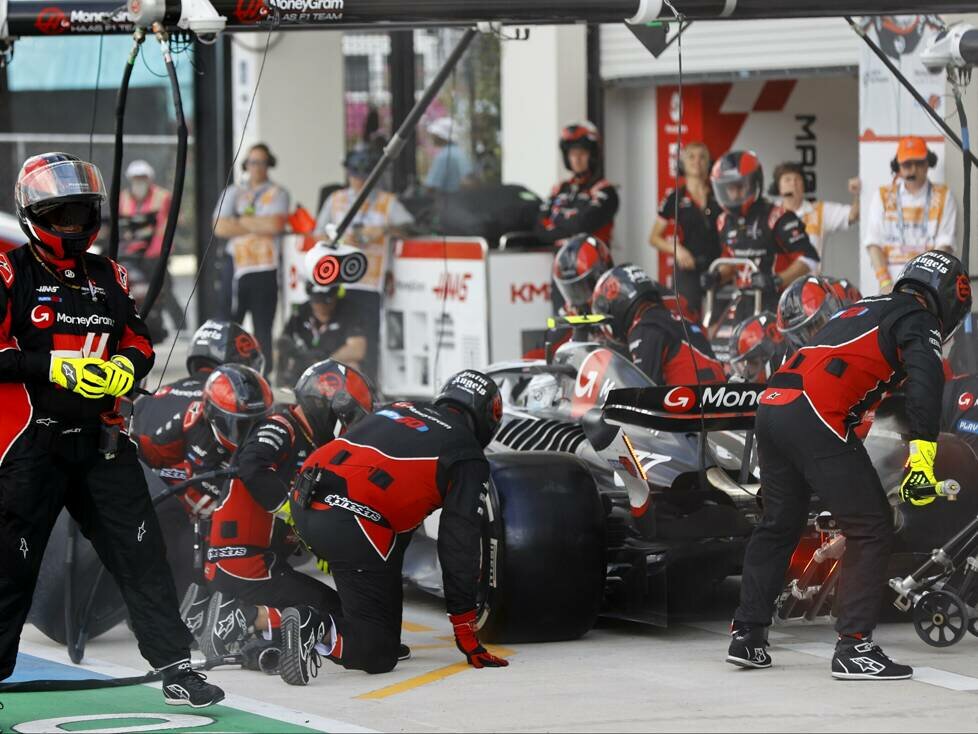 Der Boxenstopp hinter dem Safety-Car half Nico Hülkenberg enorm