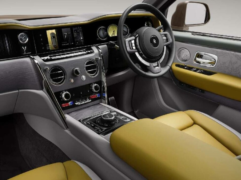 Rolls-Royce Cullinan Black Badge (2024)