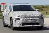 Bild zum Inhalt: Skoda Elroq als Erlkönig: Das ist die Elektroversion des Karoq