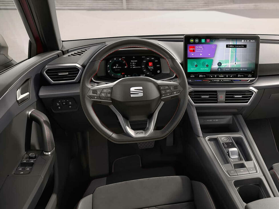 Cockpit des Seat Leon (2024)