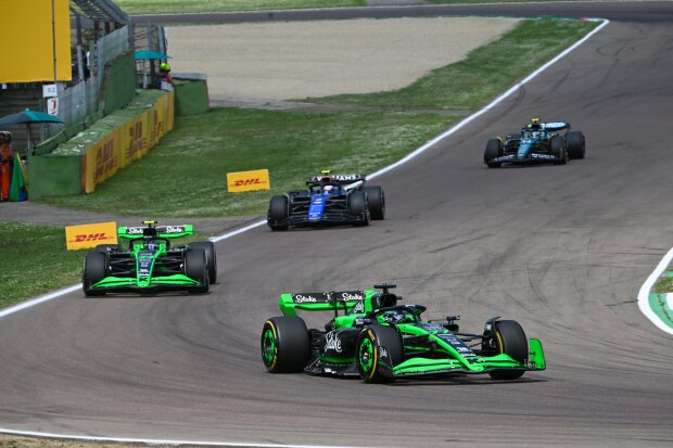 Guanyu Zhou Valtteri Bottas Ferrari Ferrari F1Sauber Sauber F1 ~Guanyu Zhou (Sauber) und Valtteri Bottas (Sauber) ~ 