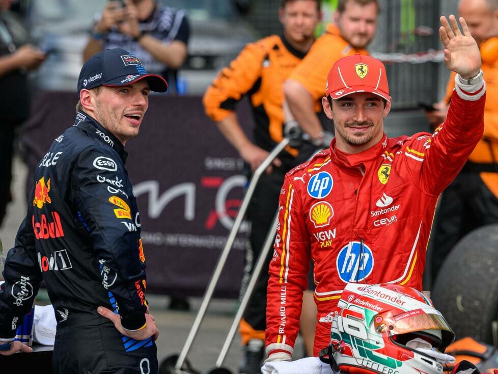 Charles Leclerc und Max Verstappen nach dem Formel-1-Rennen in Imola 2024