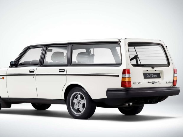 Volvo 240 (1974-1993) Volvo 240 (1974-1993)