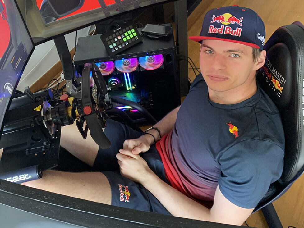 Max Verstappen in seinem Simulator in Monaco