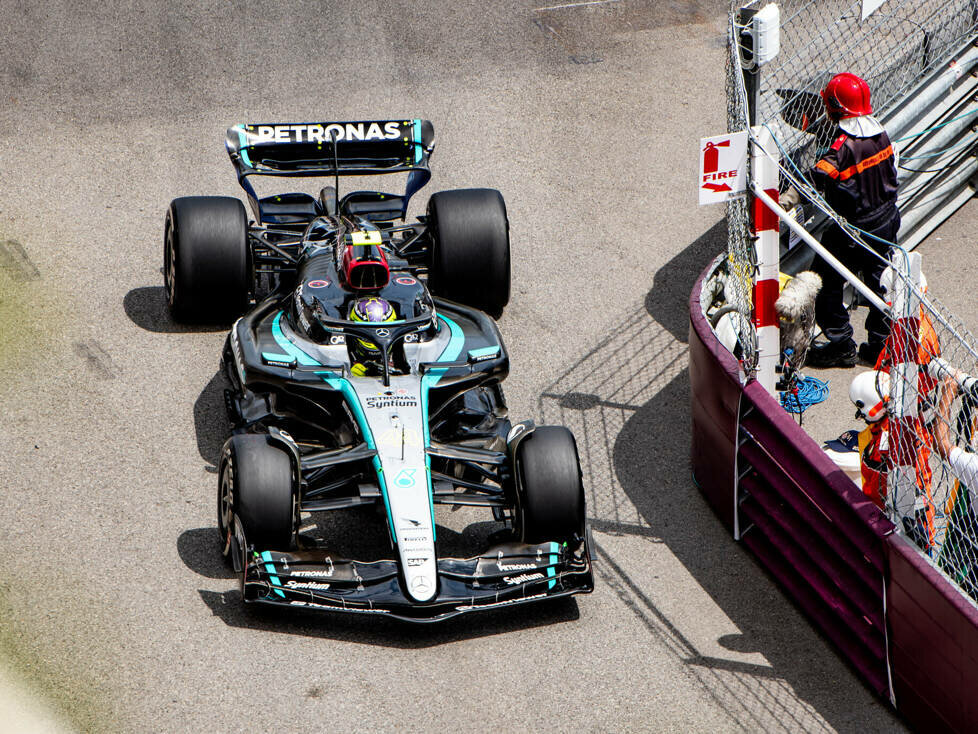 Lewis Hamilton (Mercedes W15) beim Formel-1-Training in Monaco 2024