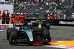 George Russell (Mercedes) und Max Verstappen (Red Bull) 