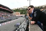 Toto Wolff, Mark Webber und Yuki Tsunoda (Racing Bulls) 