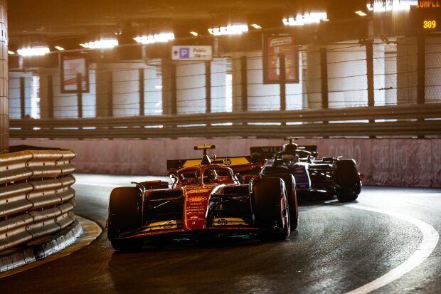 Alexander Albon Carlos Sainz Ferrari Ferrari F1Williams Williams F1 ~Alexander Albon (Williams) und Carlos Sainz (Ferrari) ~ Alexander Albon Carlos Sainz Ferrari Ferrari F1Williams Williams F1 ~Alexander Albon (Williams) und Carlos Sainz (Ferrari) ~