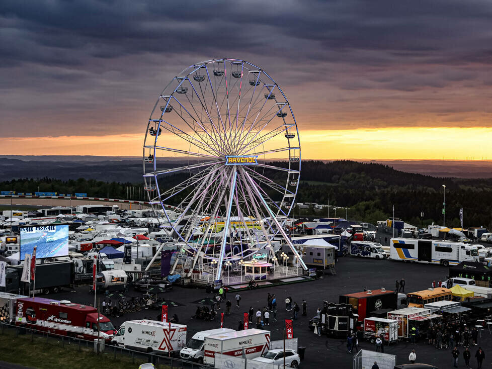 Riesenrad im Fahrerlager der 24h Nürburgring