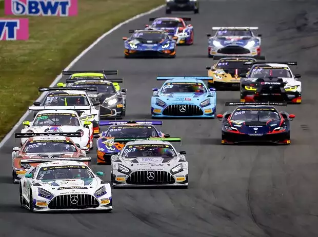 ADAC GT Masters Oschersleben 2024, Startphase Titel-Bild zur News: ADAC GT Masters Oschersleben 2024, Startphase