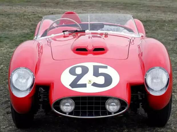 Ferrari 500 Testarossa 1956) Titel-Bild zur News: Ferrari 500 Testarossa 1956)