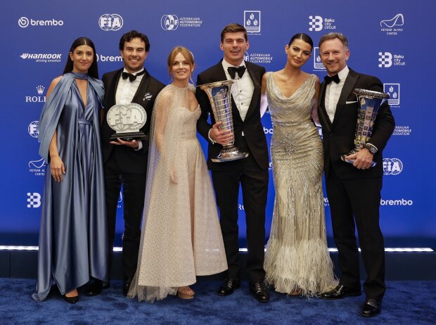 Perez, Verstappen, Horner: Red Bull hält sein Erfolgsteam vorerst zusammen Perez, Verstappen, Horner: Red Bull hält sein Erfolgsteam vorerst zusammen