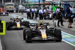 Sergio Perez (Red Bull) und Max Verstappen (Red Bull) 