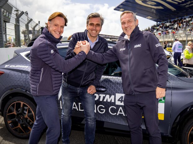 Von links nach rechts: Robert van Overdijk (CEO des Circuit Zandvoort), Erik Weijers (Chief Sporting Officer Circuit Zandvoort) und Thomas Voss (ADAC Motorsportchef) Von links nach rechts: Robert van Overdijk (CEO des Circuit Zandvoort), Erik Weijers (Chief Sporting Officer Circuit Zandvoort) und Thomas Voss (ADAC Motorsportchef)