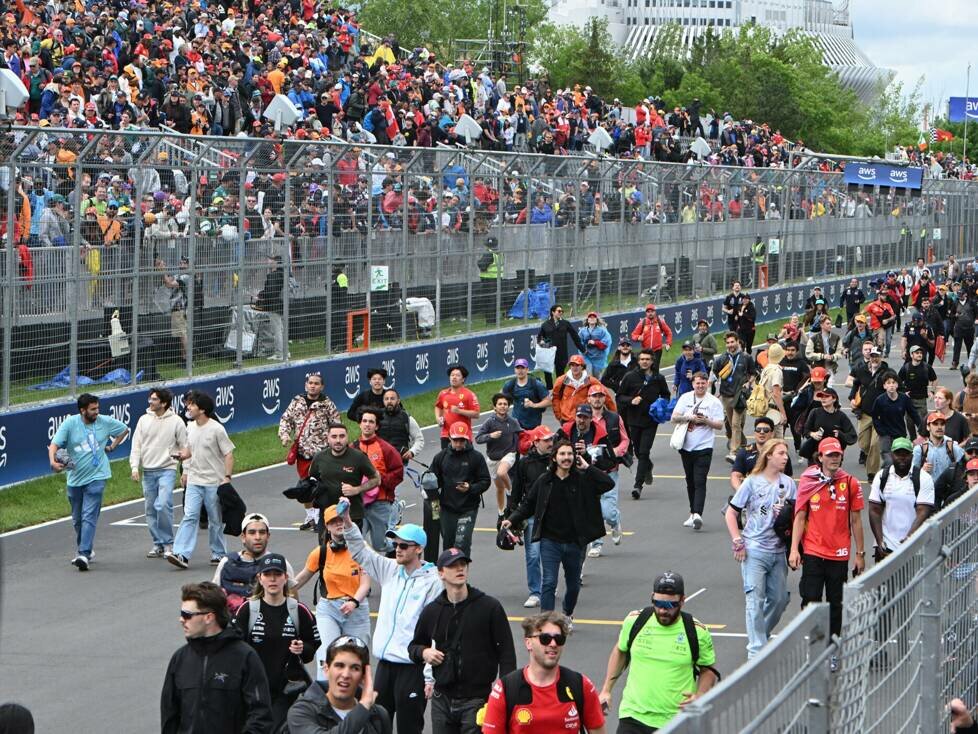 Fans auf der Strecke in Montreal nach dem Kanada-Grand-Prix 2024