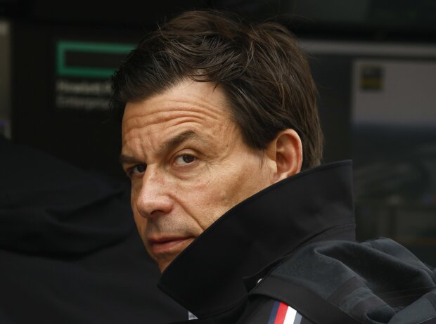 Die Miene bei Toto Wolff war in Kanada deutlich besser als es das Bild aussagt Die Miene bei Toto Wolff war in Kanada deutlich besser als es das Bild aussagt