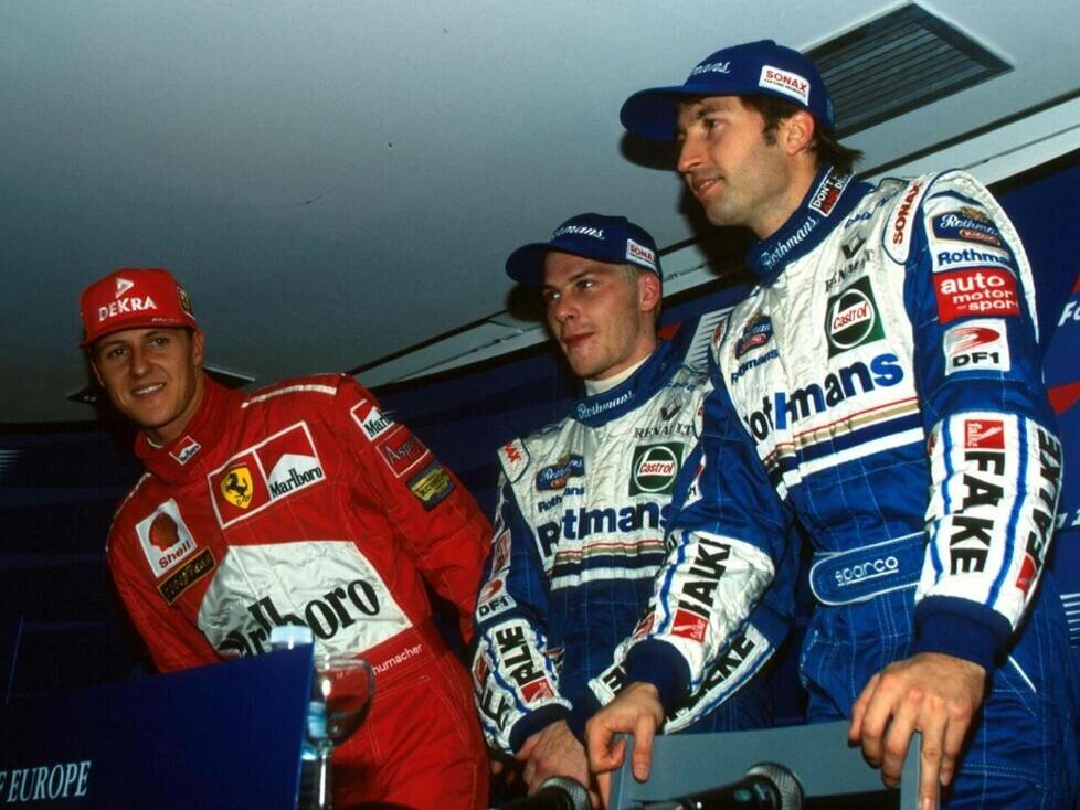 Michael Schumacher, Jacques Villeneuve und Heinz-Harald Frentzen bei der Pressekonferenz nach dem Formel-1-Qualifying in Jerez 1997