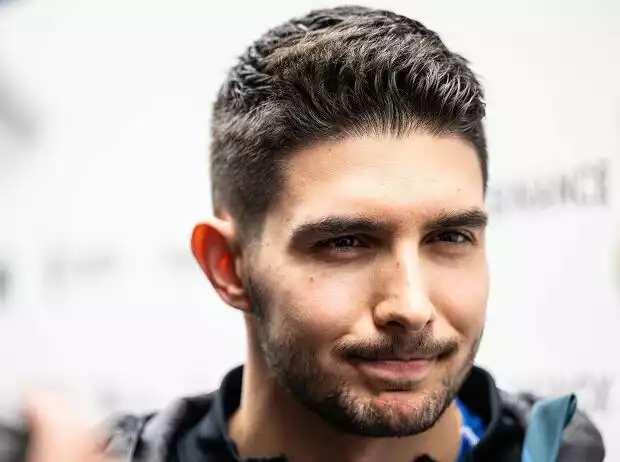 Esteban Ocon (Alpine) vor dem Formel-1-Rennen in Spanien 2024 Titel-Bild zur News: Esteban Ocon (Alpine) vor dem Formel-1-Rennen in Spanien 2024