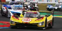 Der gelbe AF-Corse-Ferrari vor dem WRT-BMW: Ein paar Stunden später knallte es