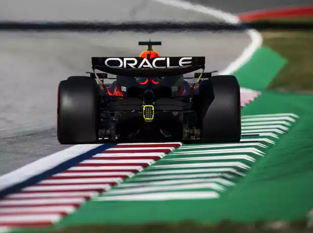 Max Verstappen (Red Bull RB20) beim Formel-1-Rennen in Spanien 2024 Titel-Bild zur News: Max Verstappen (Red Bull RB20) beim Formel-1-Rennen in Spanien 2024