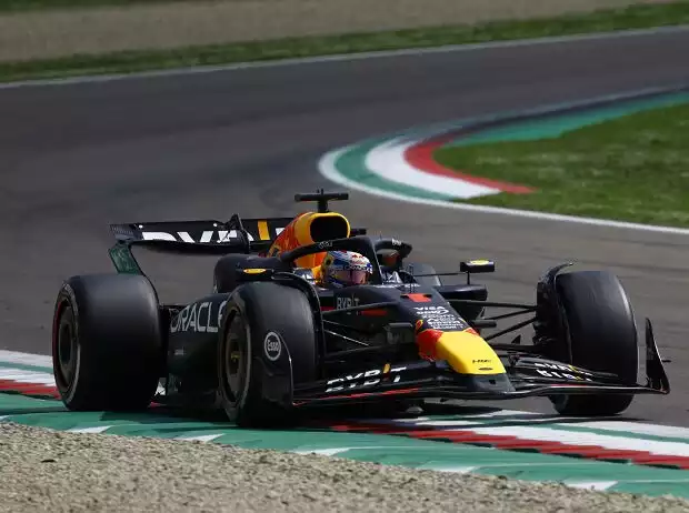 Max Verstappen (Red Bull RB20) beim Formel-1-Rennen in Imola 2024 Titel-Bild zur News: Max Verstappen (Red Bull RB20) beim Formel-1-Rennen in Imola 2024